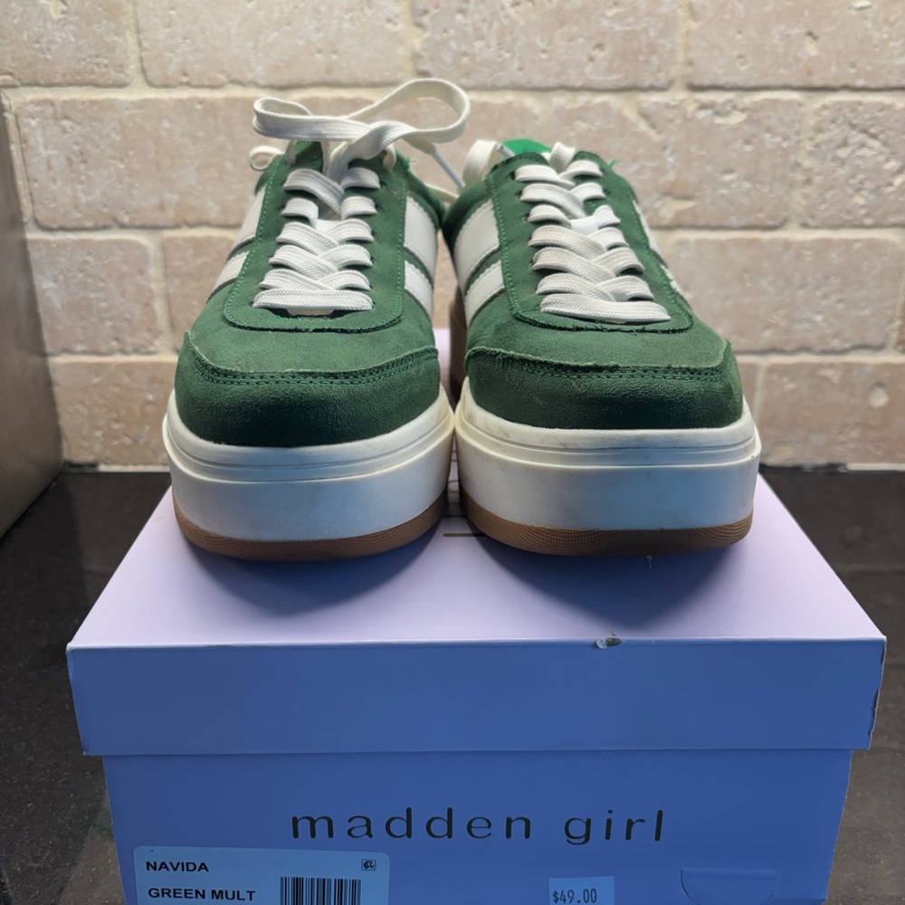 Madden Girl tennis shoes - size 7